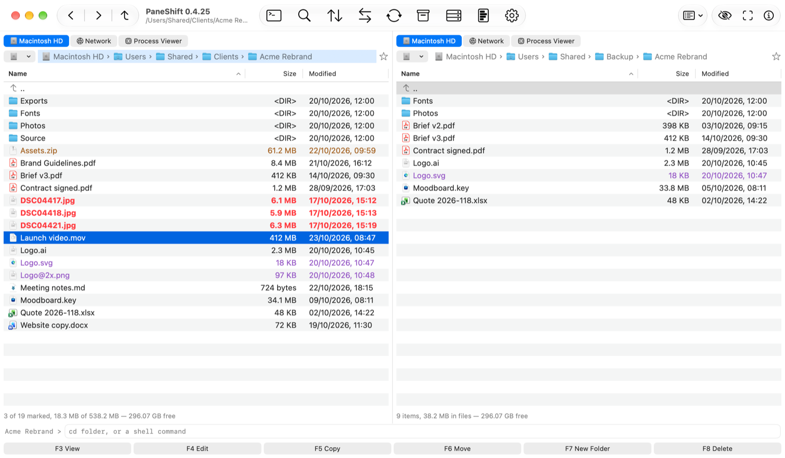 PaneShift with two panels: client files on the left with three photos marked in red, the backup folder on the right, and the F3–F8 key bar along the bottom